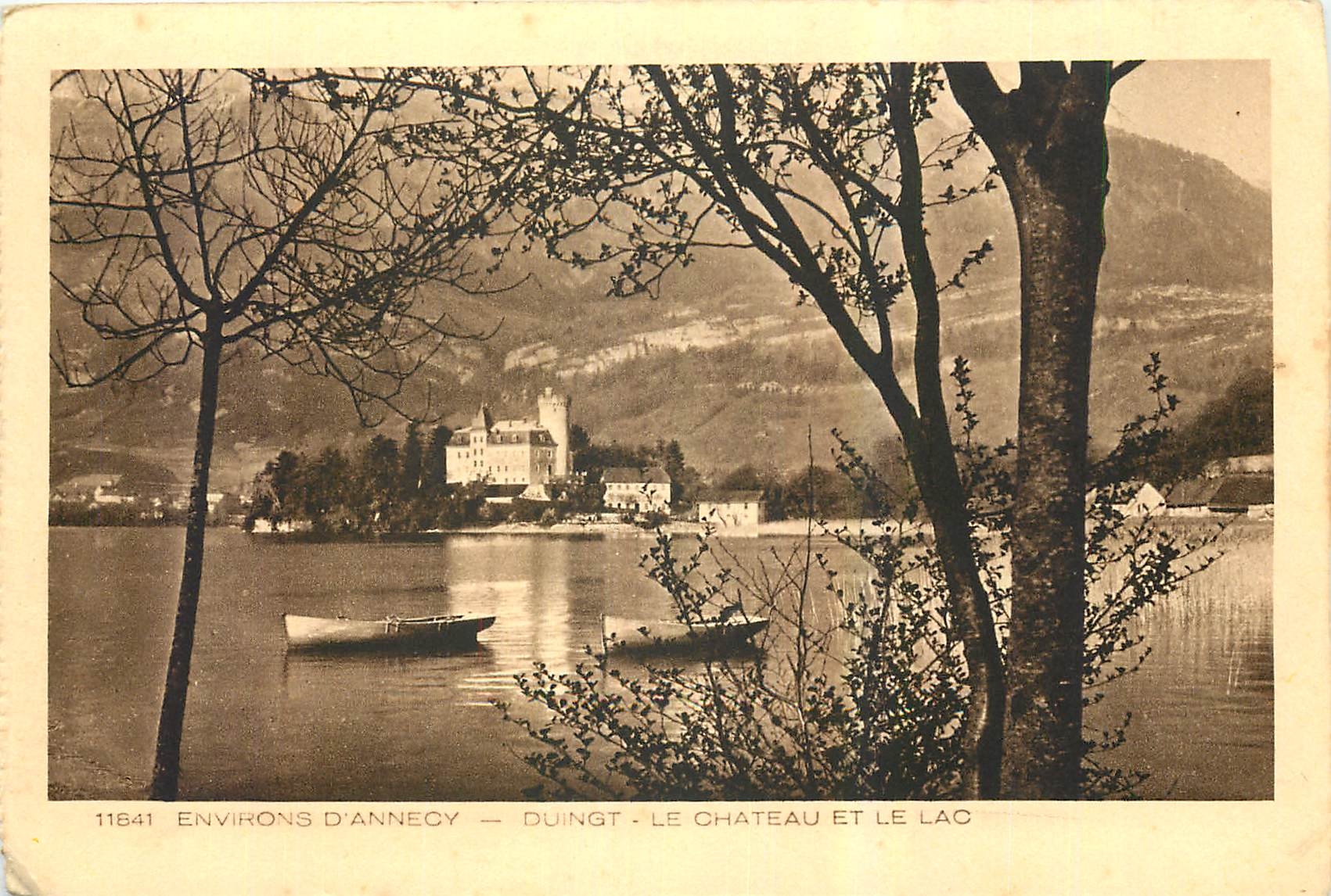 CPA Environs d'Annecy Duingt Le Chateau et le Lac 