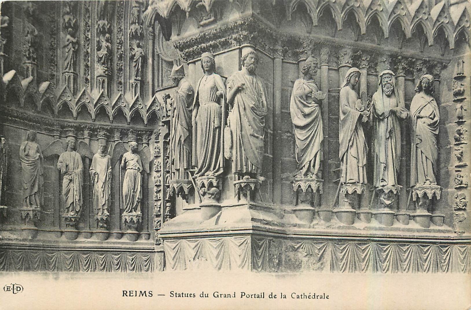CPA Reims Statues du Grand Portail de la Cathedrale 