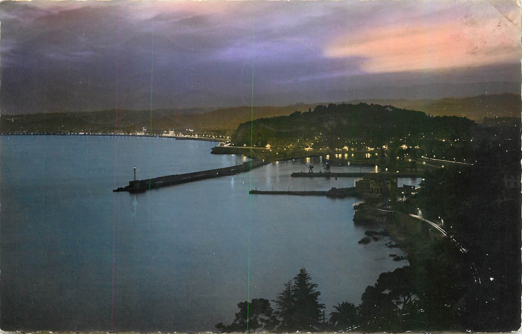 CPA Nice Vue generale la nuit 