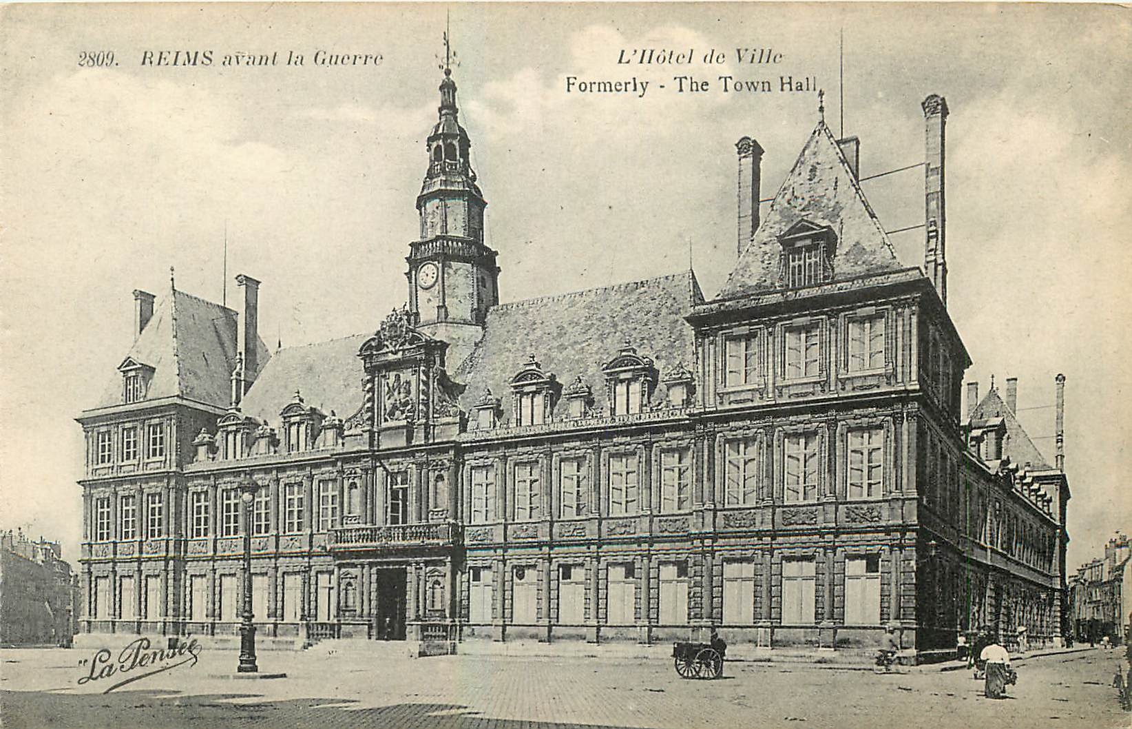 CPA Reims avant la Guerre L'Hotel de Ville 