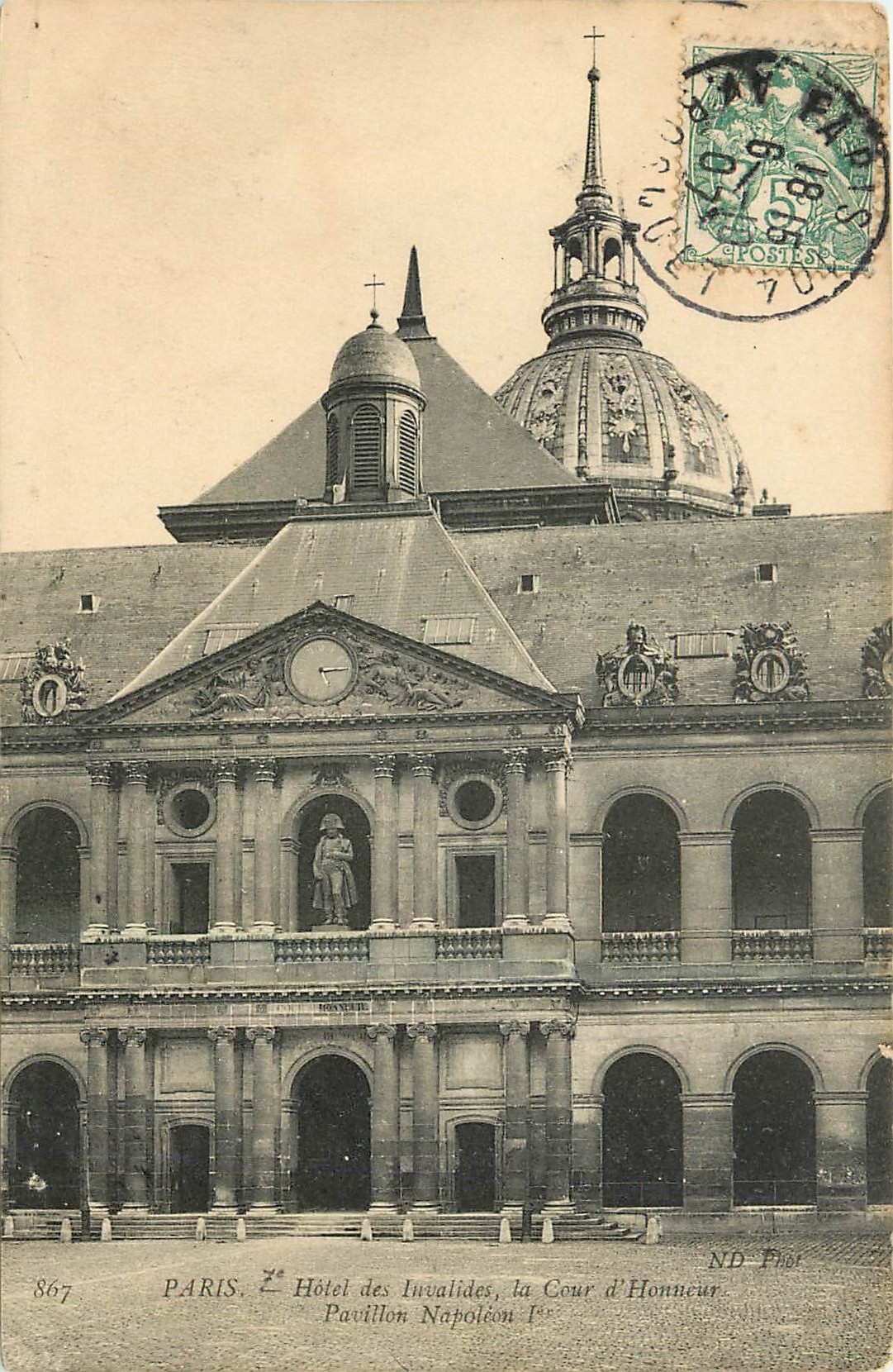 CPA Paris Hotel des Invalides la Cour d'Honneur Pavillon Napoleon I