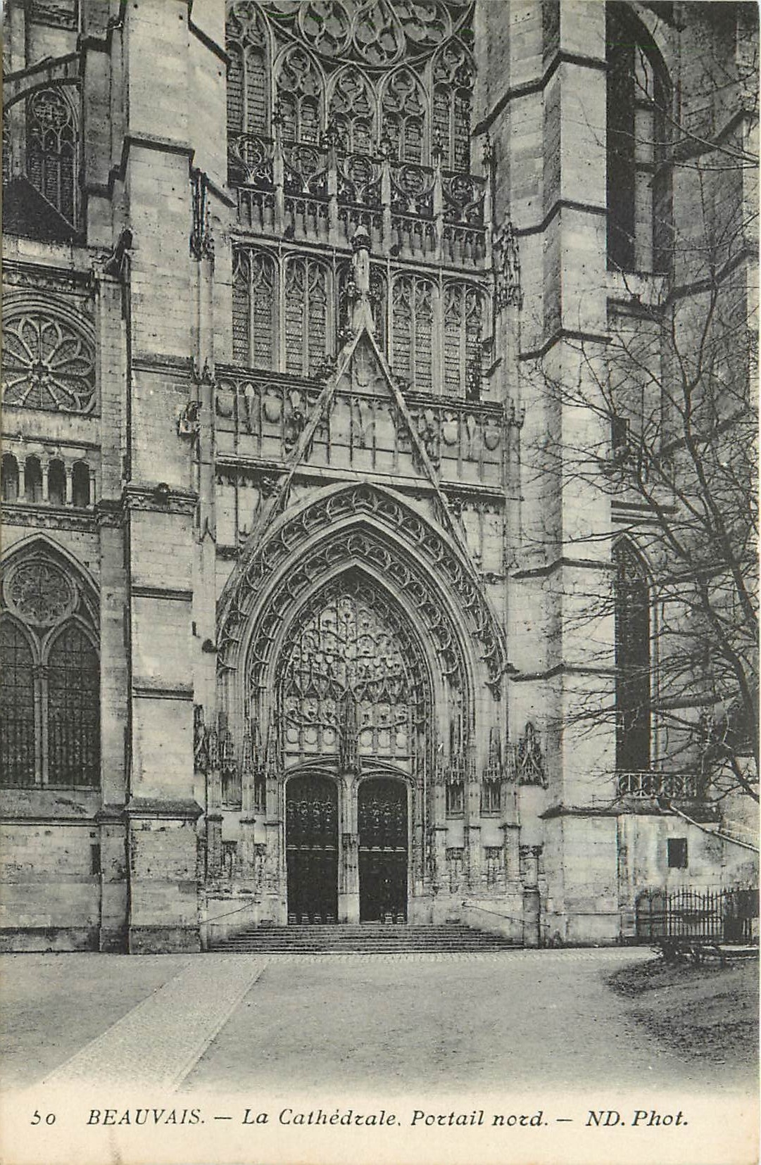 CPA Beauvais la Cathedrale Portail Nord
