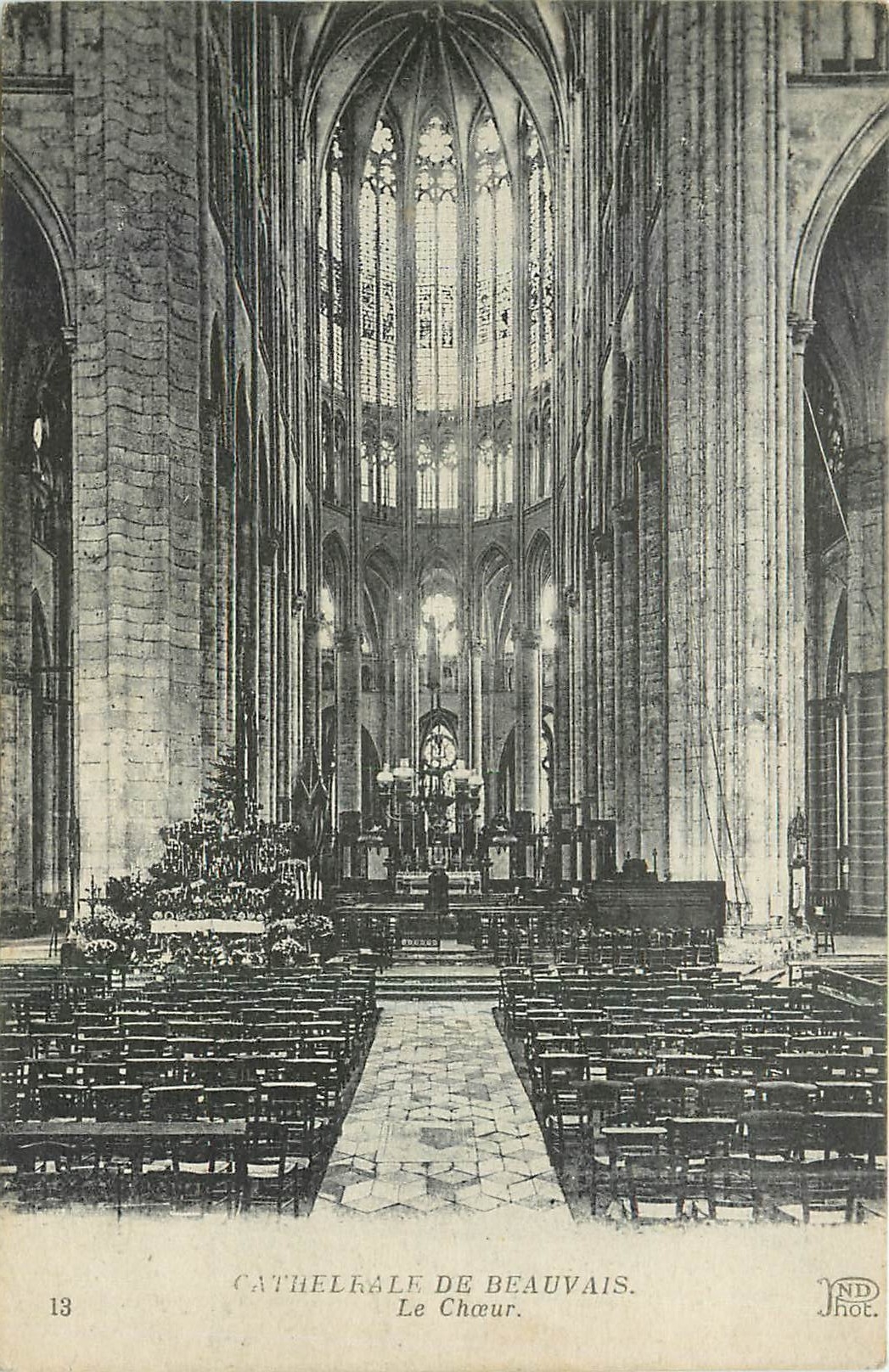 CPA Cathedrale de Beauvais le Choeur 