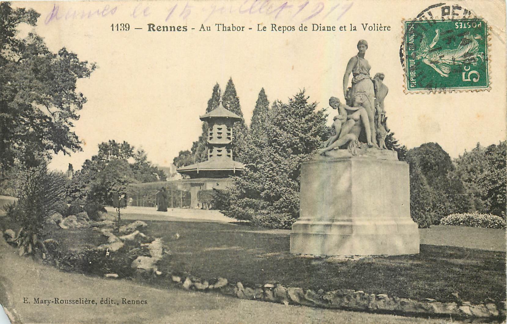 CPA Rennes Au Thabor Le Repos de Diane et la Voliere