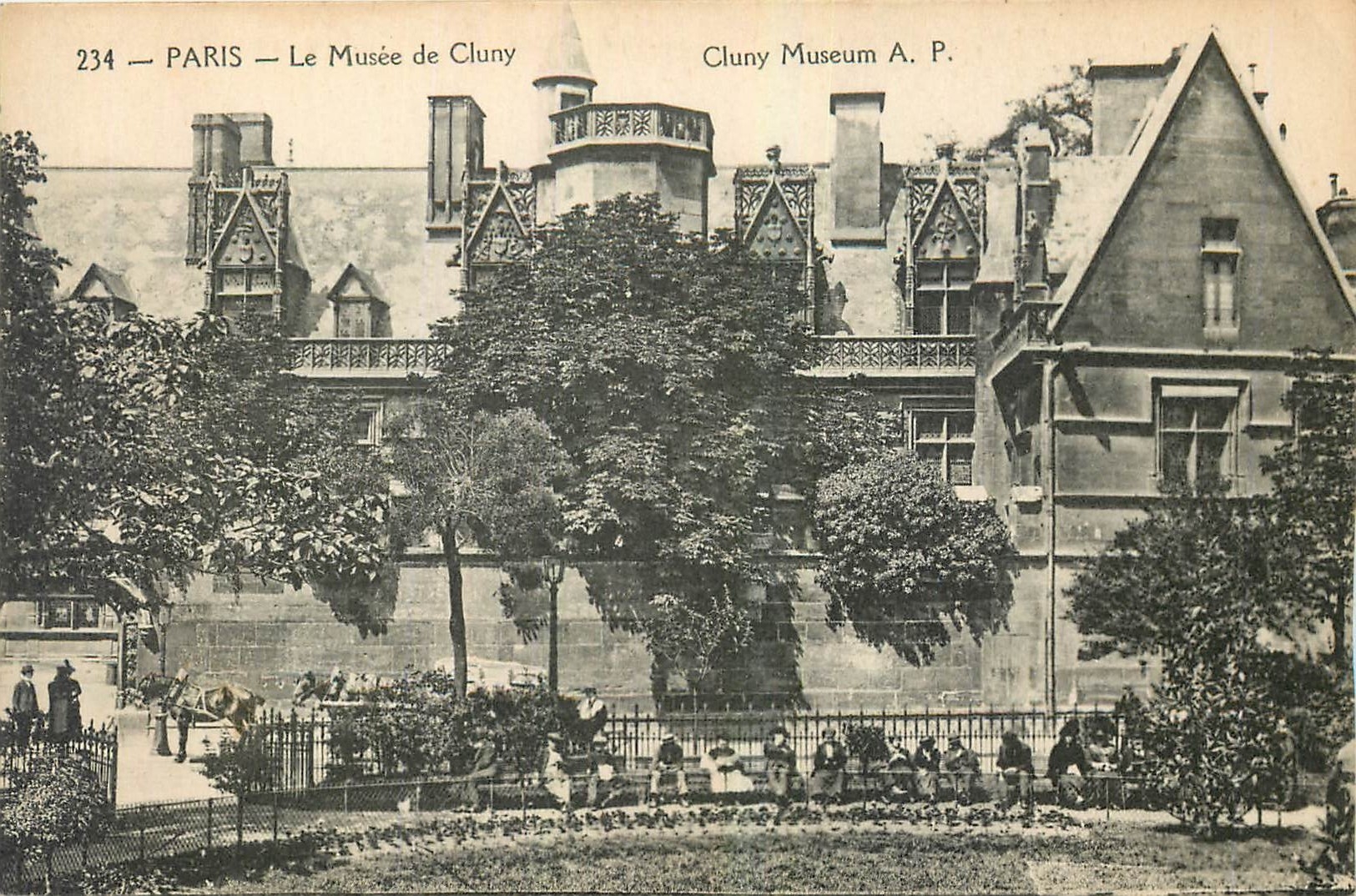 CPA Paris Le Musee de Cluny 