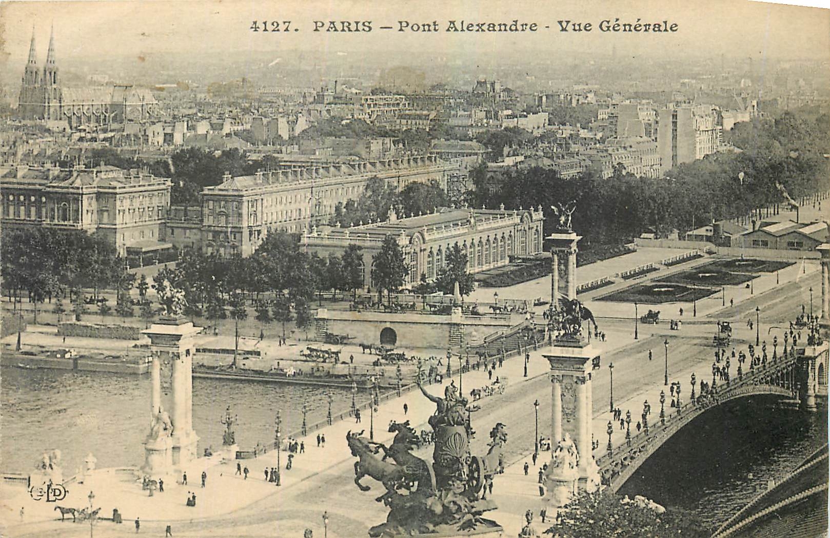 CPA Paris Pont Alexandre Vue generale 