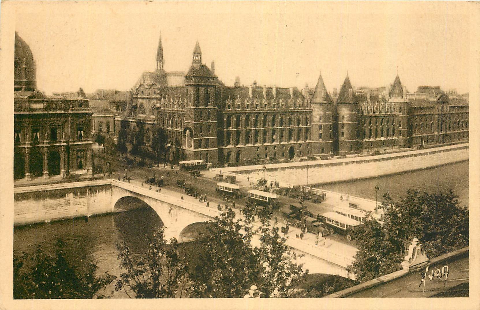 CPA Paris Le Palais de Justice et le Pont au Change 