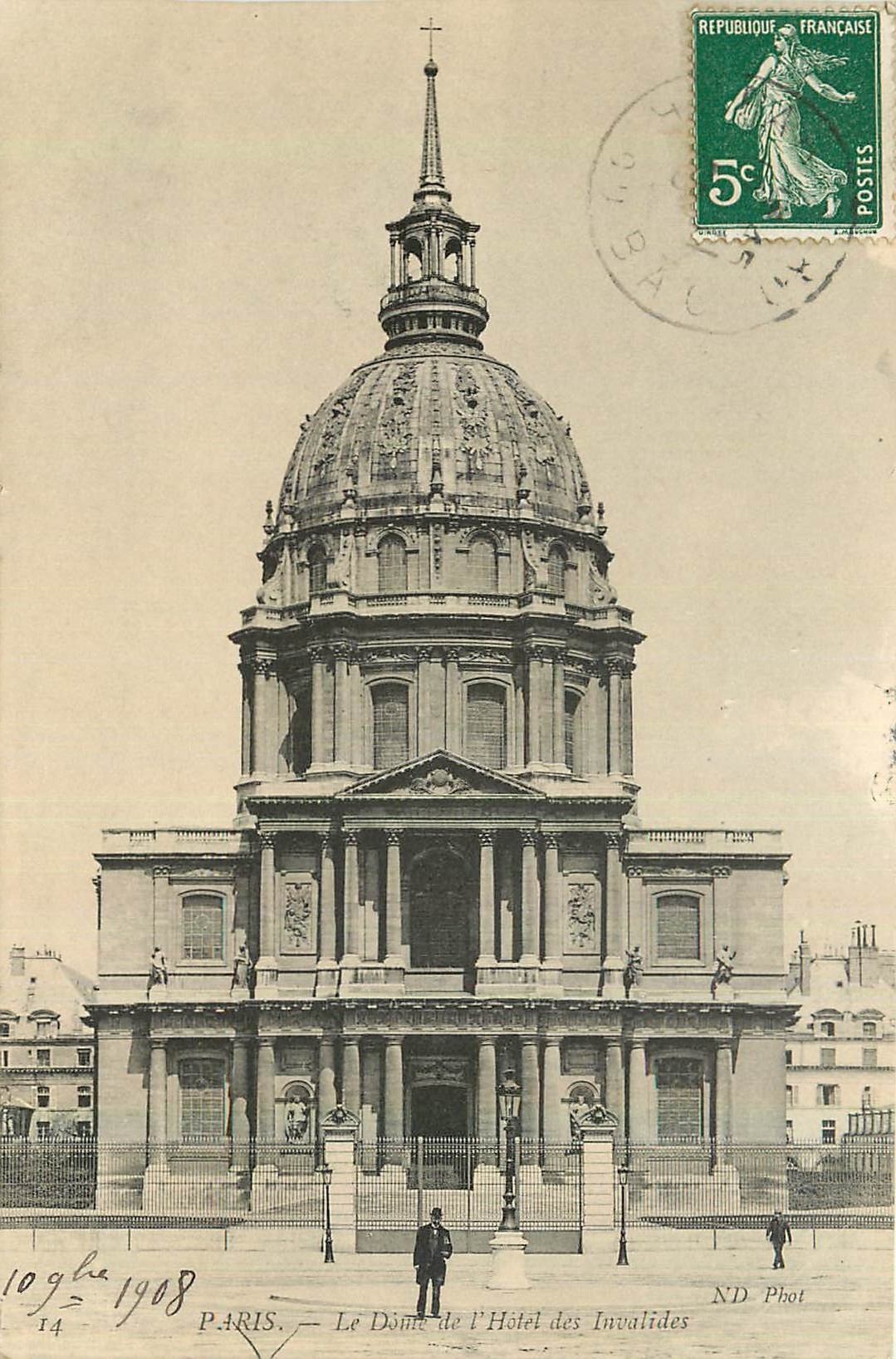 CPA Paris Le Dome de l'Hotel des Invalides