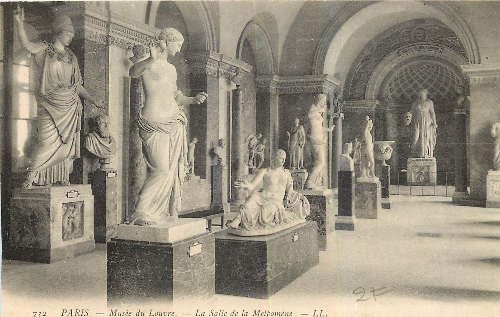 CPA Paris Musee du Louvre La Salle de la Melpomene 