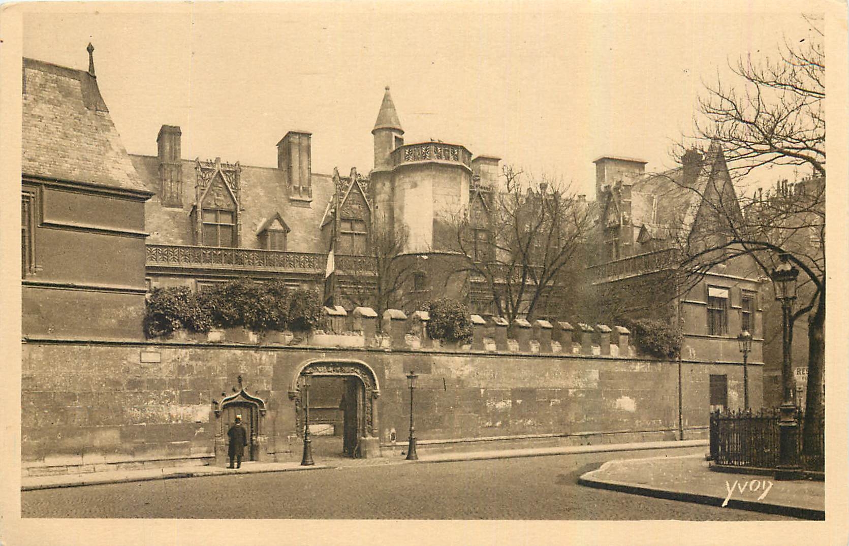 CPA Paris Le Musee de Cluny 