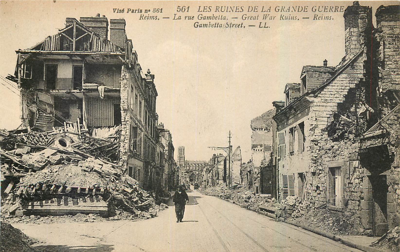 CPA Les Ruines de la Grande Guerre Reims la Rue Gambetta
