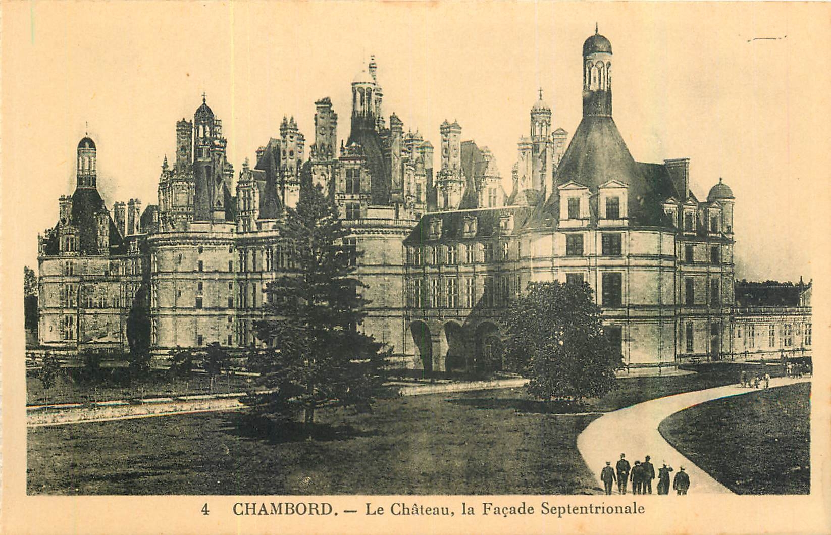 CPA Chambord Le Chateau la Facade Septentrionale