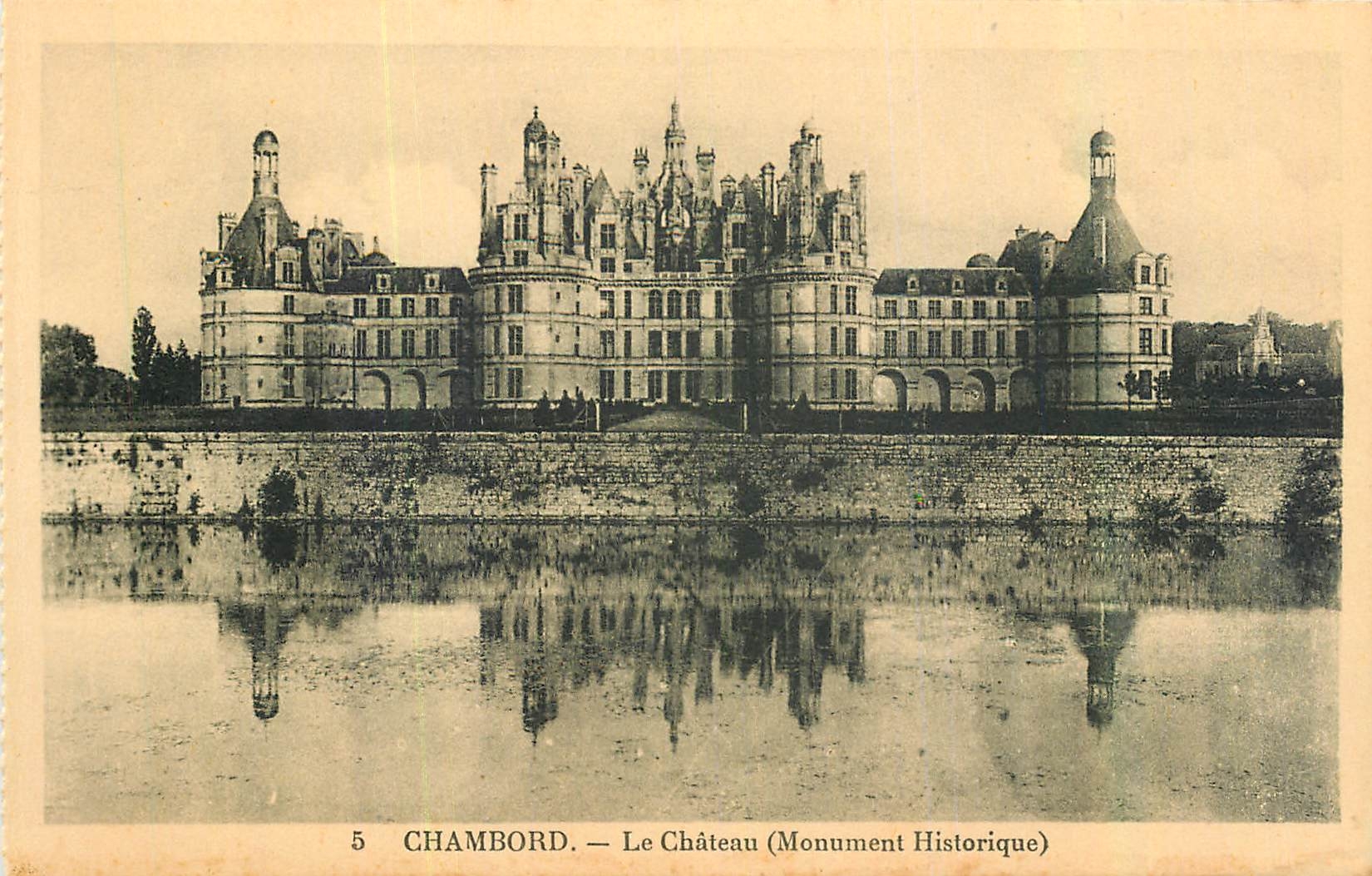 CPA Chambord le Chateau Monument Historique 
