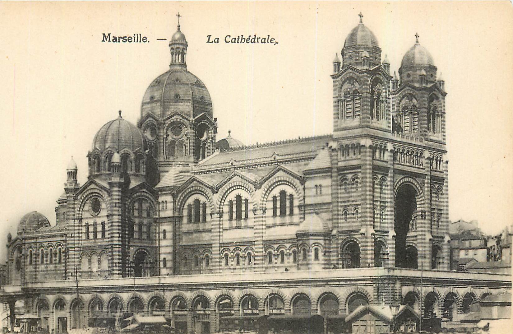 CPA Marseille La Cathedrale 