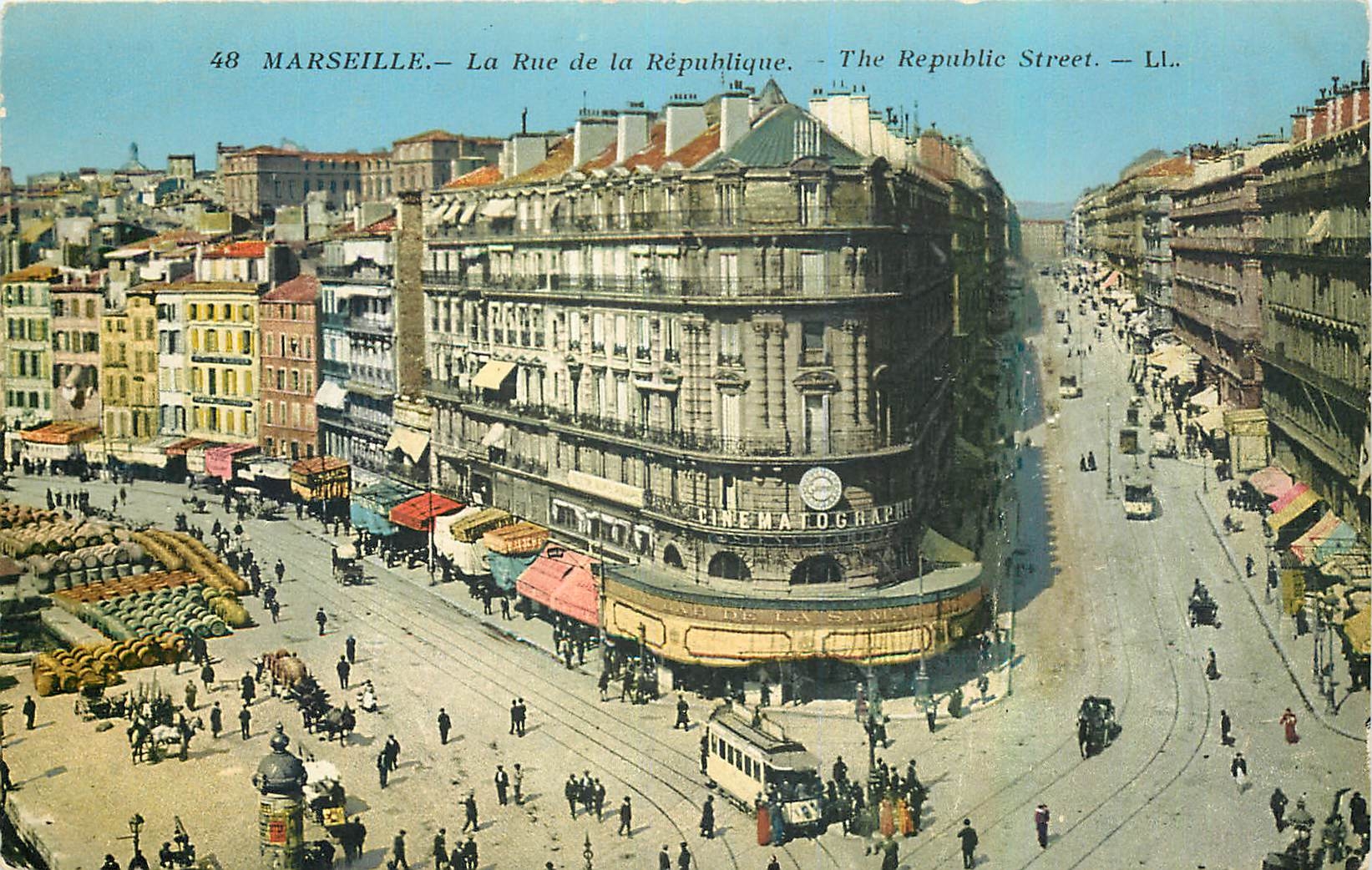 CPA Marseille La Rue de la Republique 