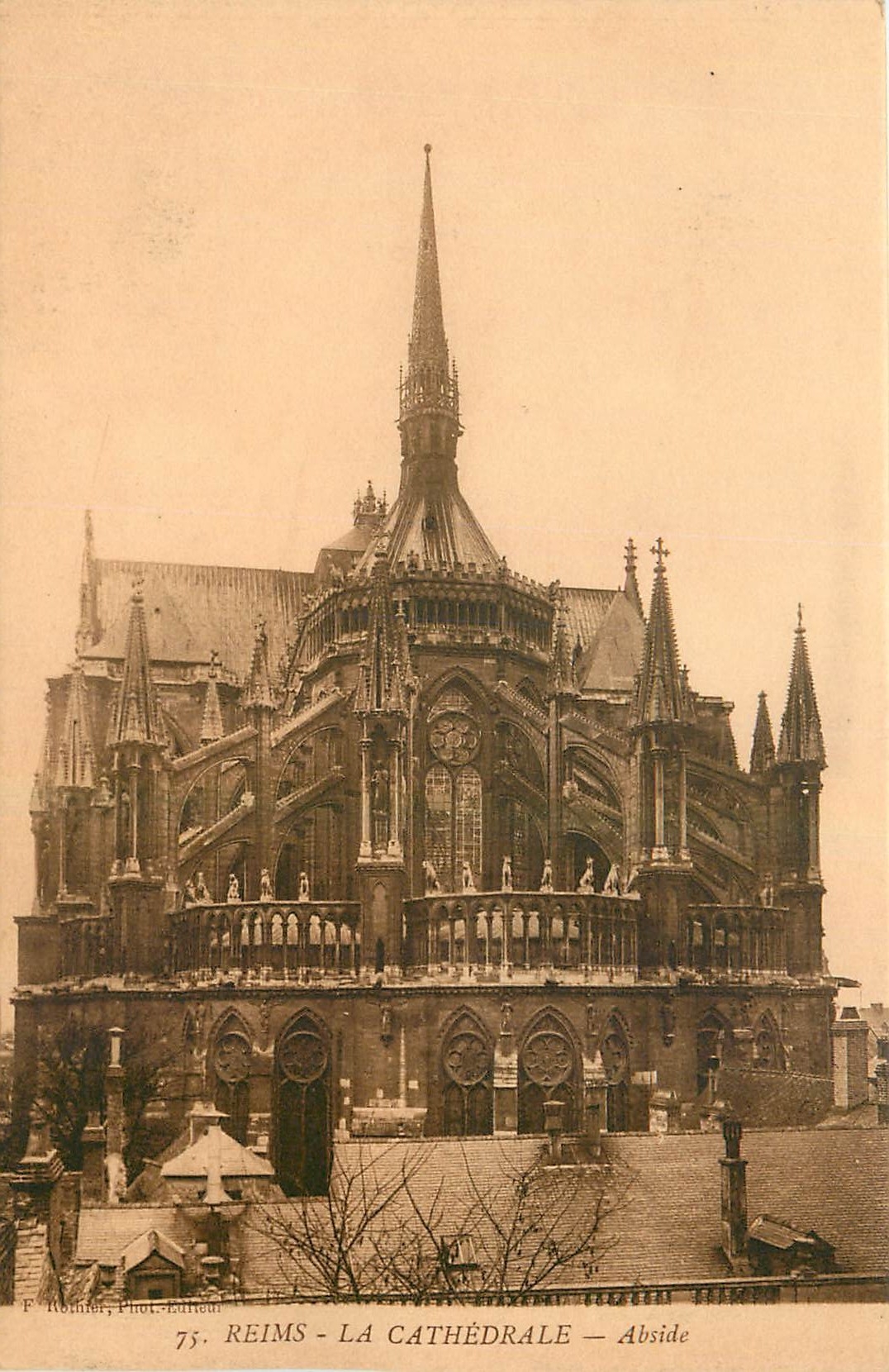 CPA Reims La cathedrale Abside 
