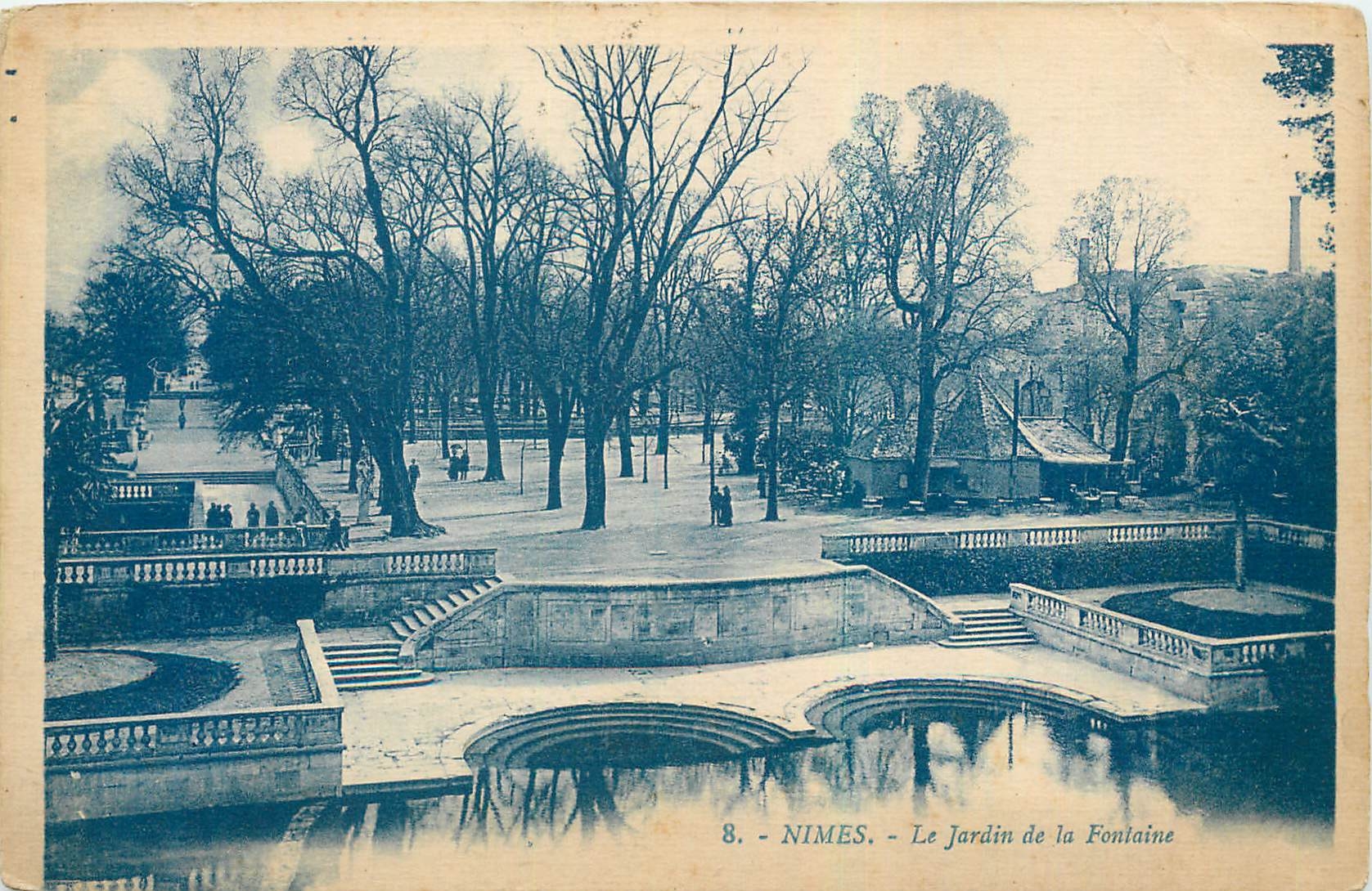 CPA Nimes Le Jardin de la Fontaine 