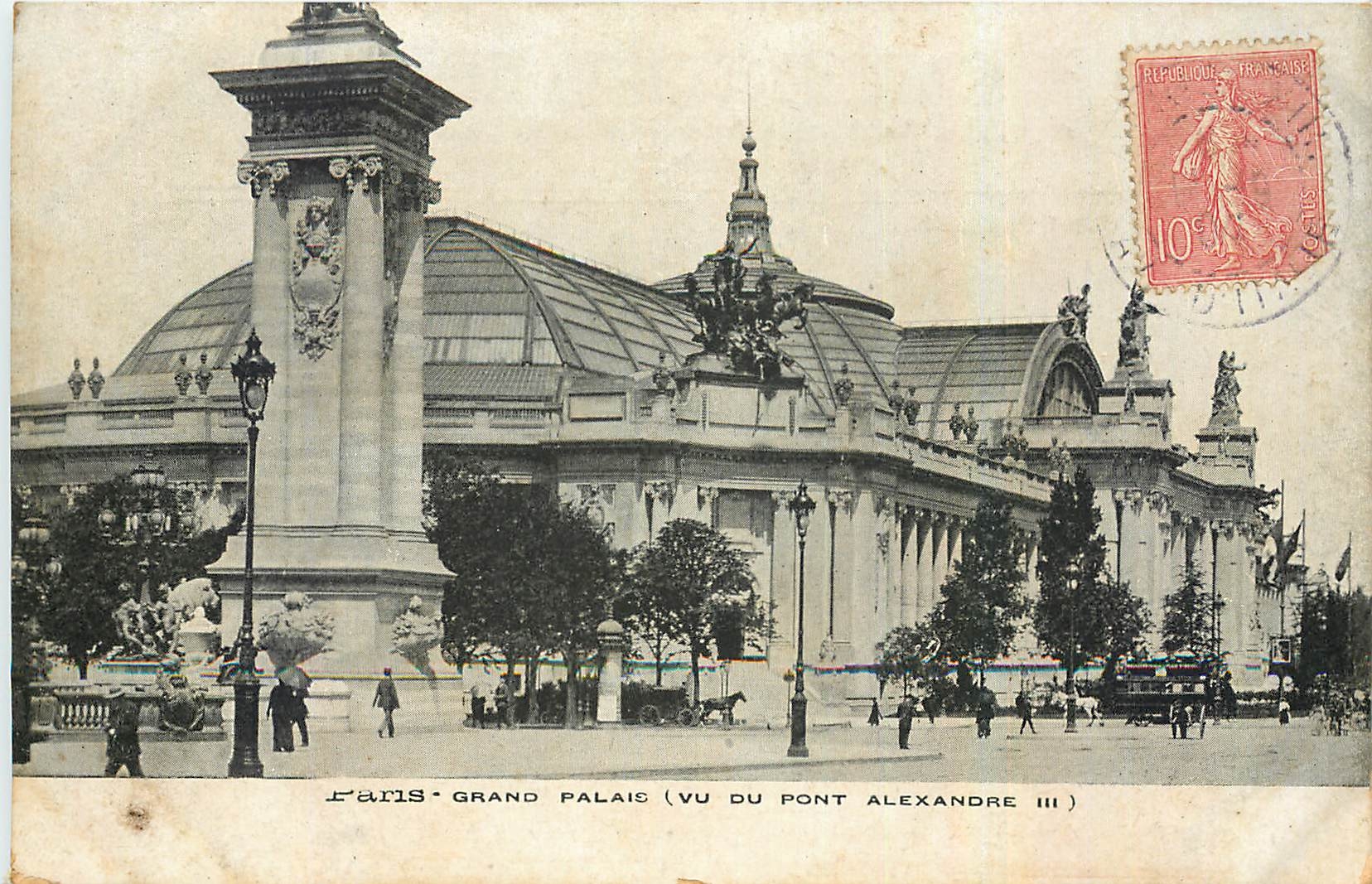 CPA Paris Grand Palais Vu du Pont Alexandre III
