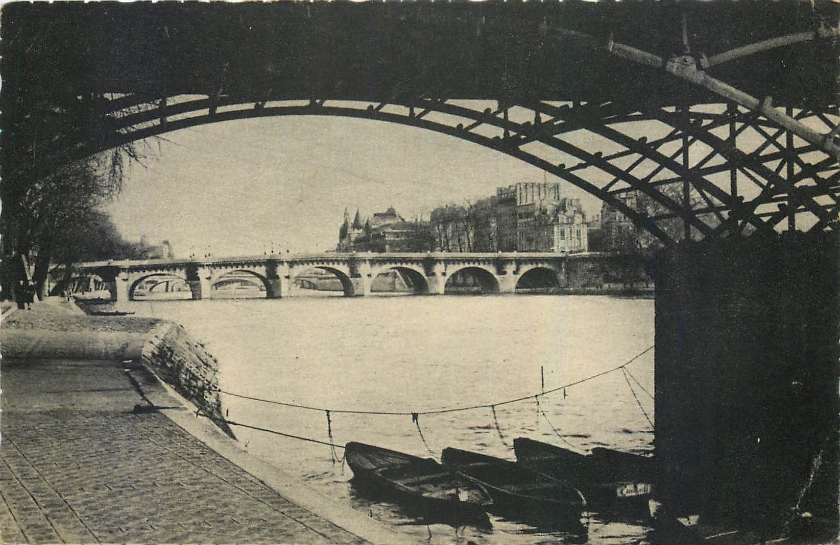 CPA La Pont Neuf vu du Pont des Arts 