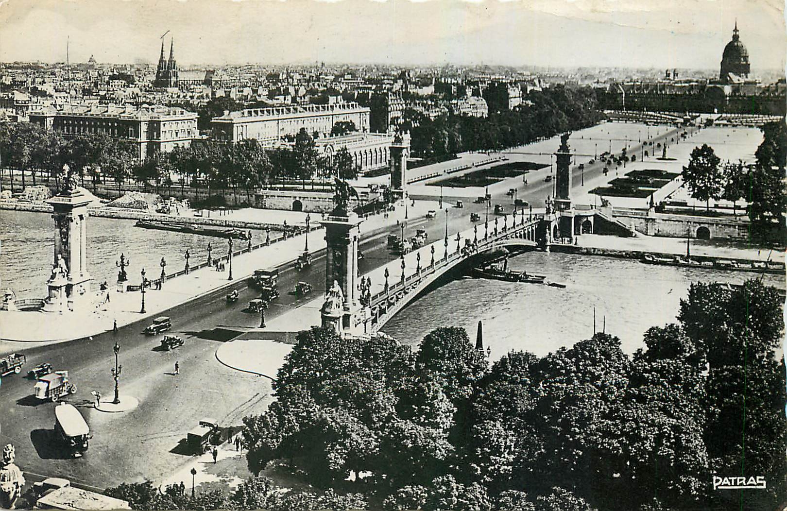 CPA Paris Pont Alexandre III et l'Esplanade