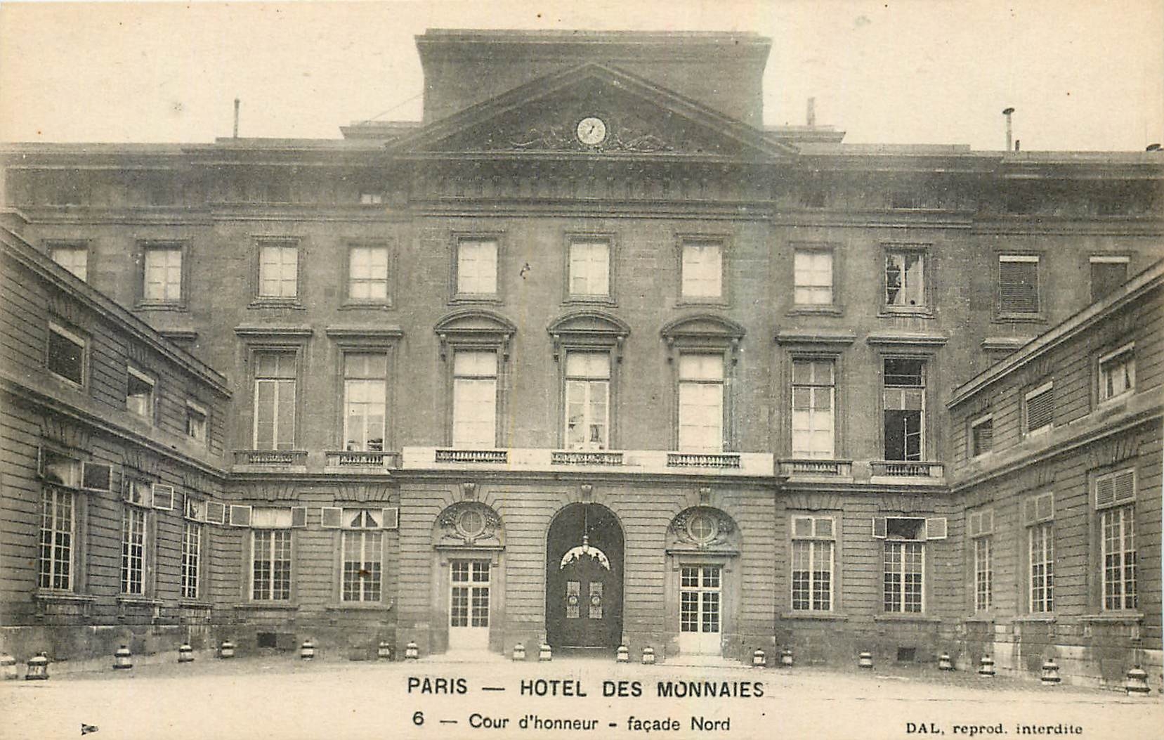 CPA Paris Hotel des Monnaies Cour d'honeur facade Nord