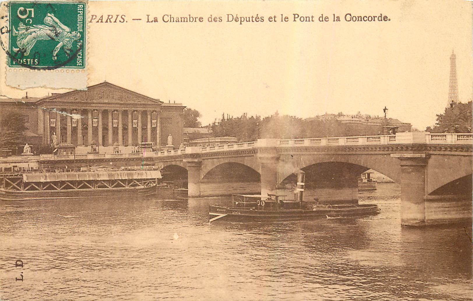 CPA Paris La Chambre des Deputes et le Pont de la Concorde Tour Eiffel Bateau