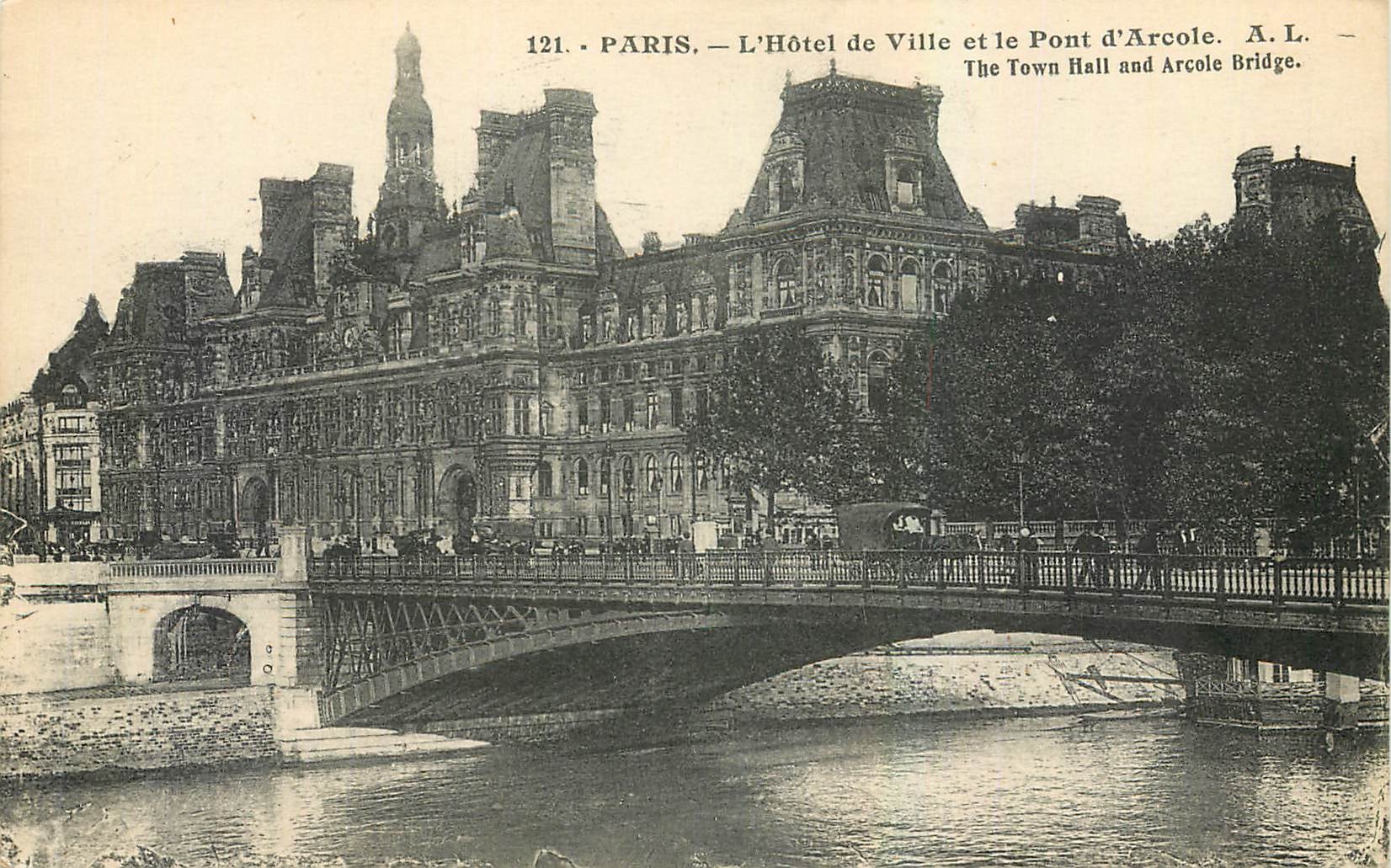 CPA Paris L'Hotel de Ville et le Pont d'Arcole