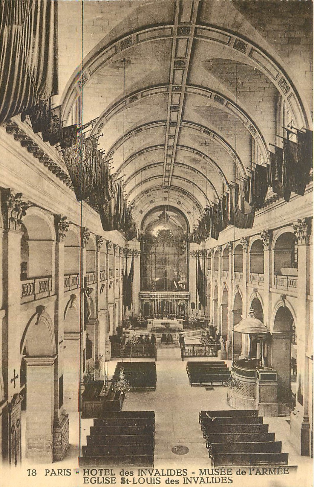 CPA Paris Hotel des Invalides Musee de l'Armee Eglise St Louis des Invalides