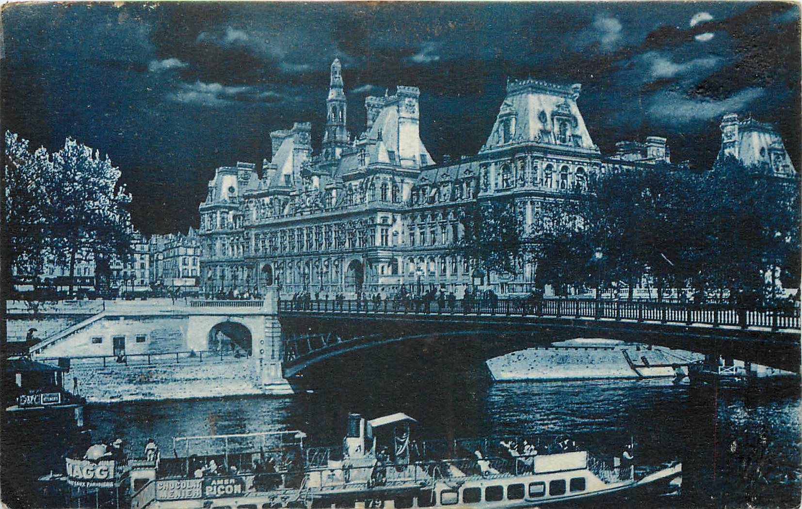 CPA Paris la Nuit l'Hotel de Ville Bateau