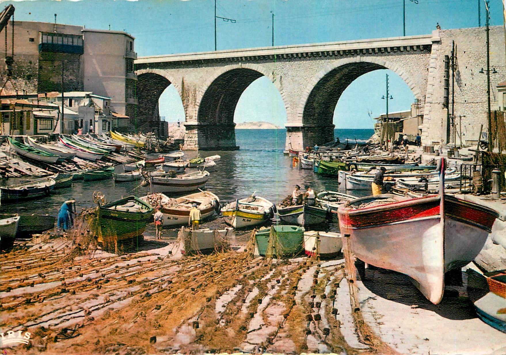 CPM Reflets de Provence Marseille Bouches du Rhone La Corniche Le Vallon des Auffes Bateaux