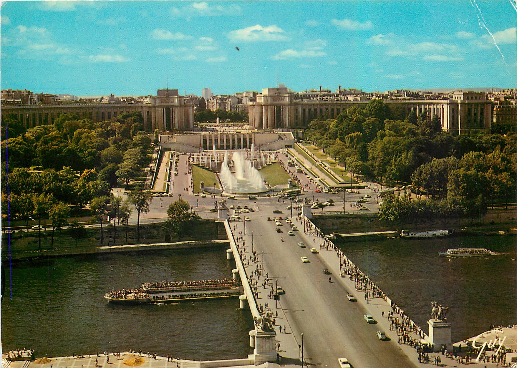 CPM Paris et ses Merveilles Le pont d'Iena la Seine et le palais de Chaillot