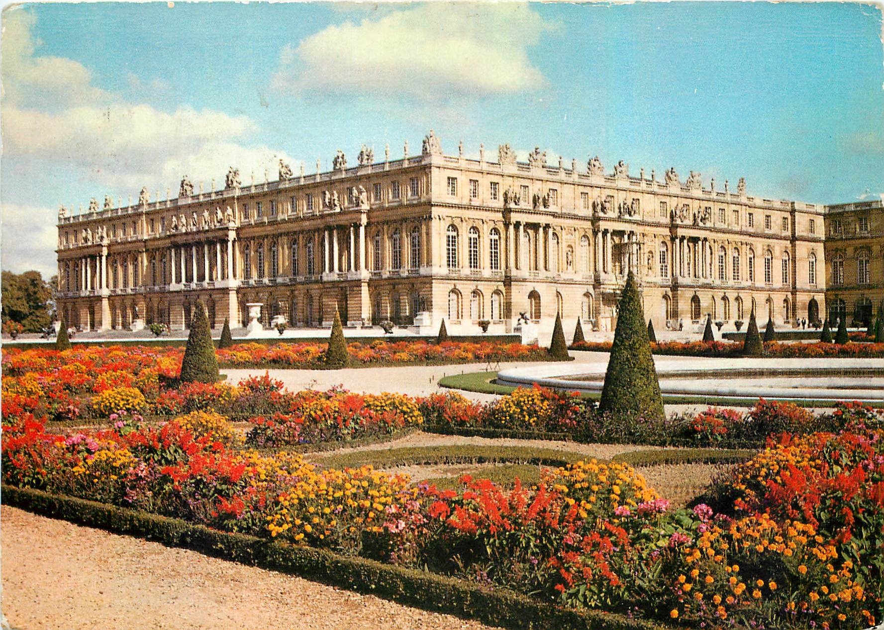 CPM Versailles Le Chateau la Parterre du Sud 