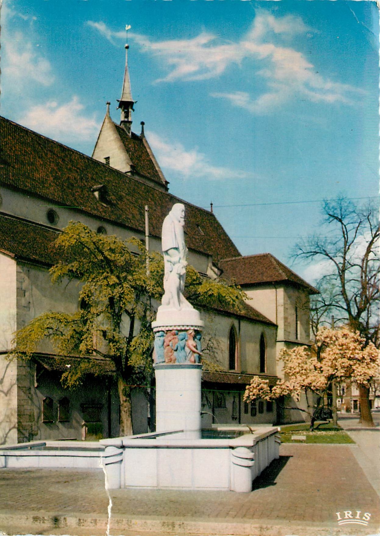 CPM Bale Suisse La Fontaine Wettstein avec l'Eglise Saint Theodore