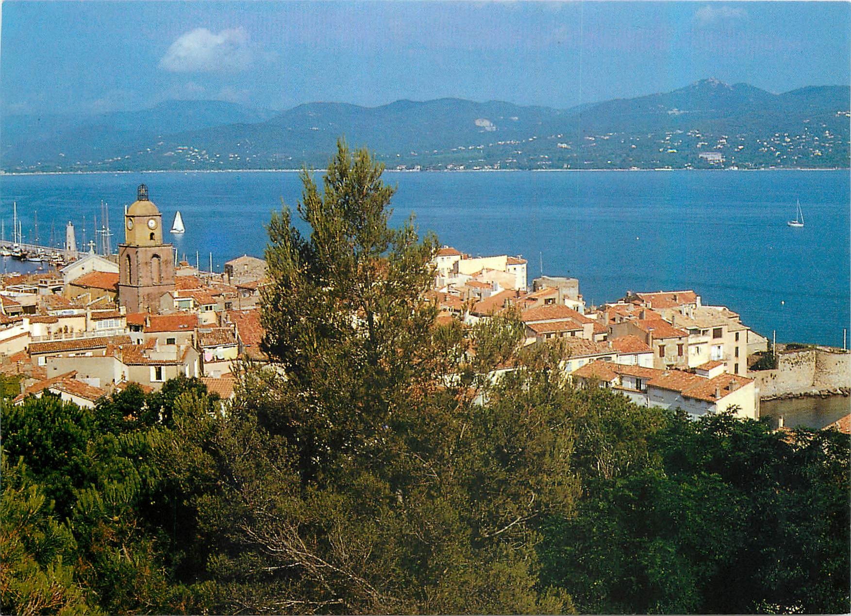 CPM Images de France Var Saint Tropez Echappee sur la ville et le Golfe