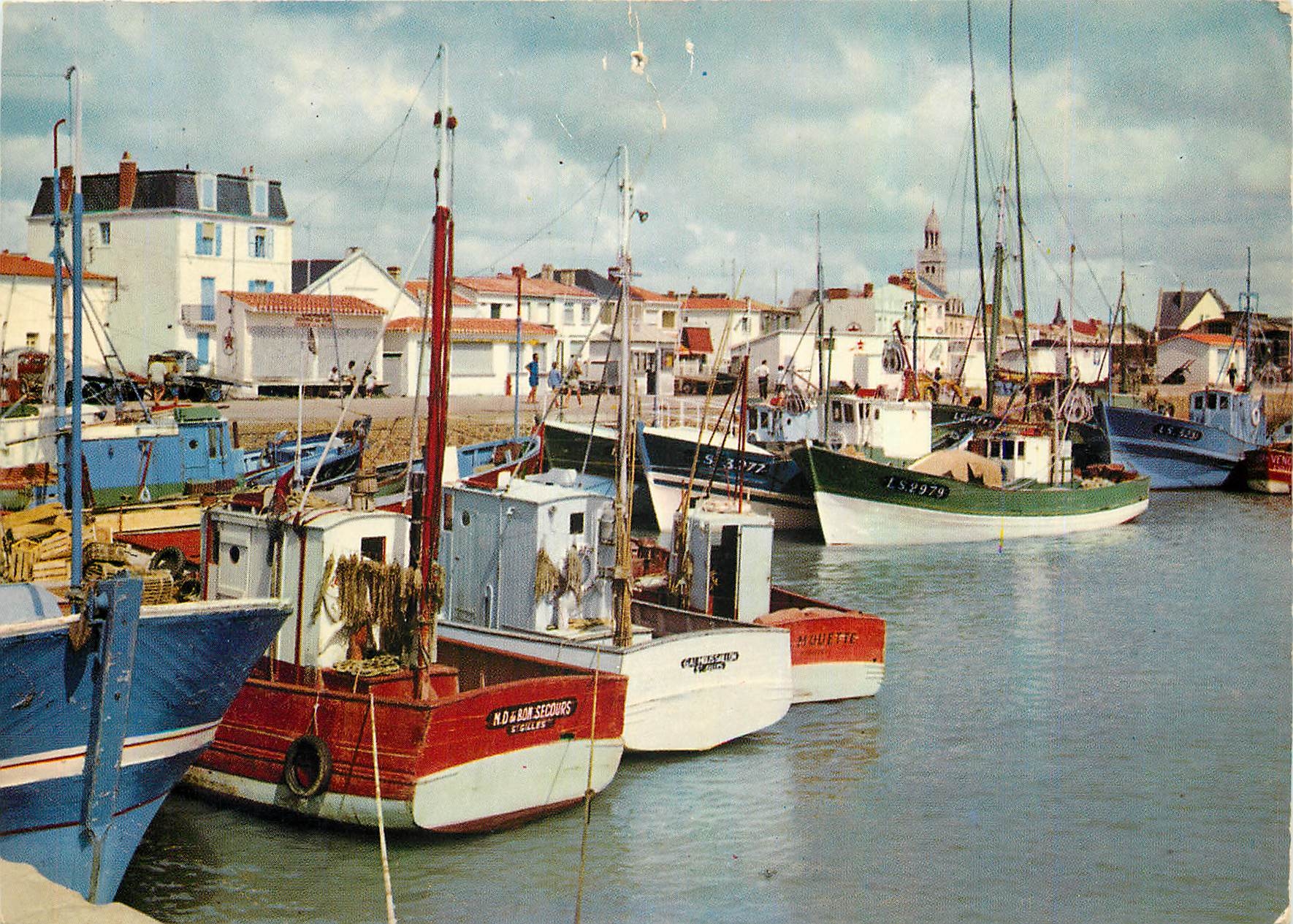 CPM Croix de Vie Vendee Le Port Bateaux de peche
