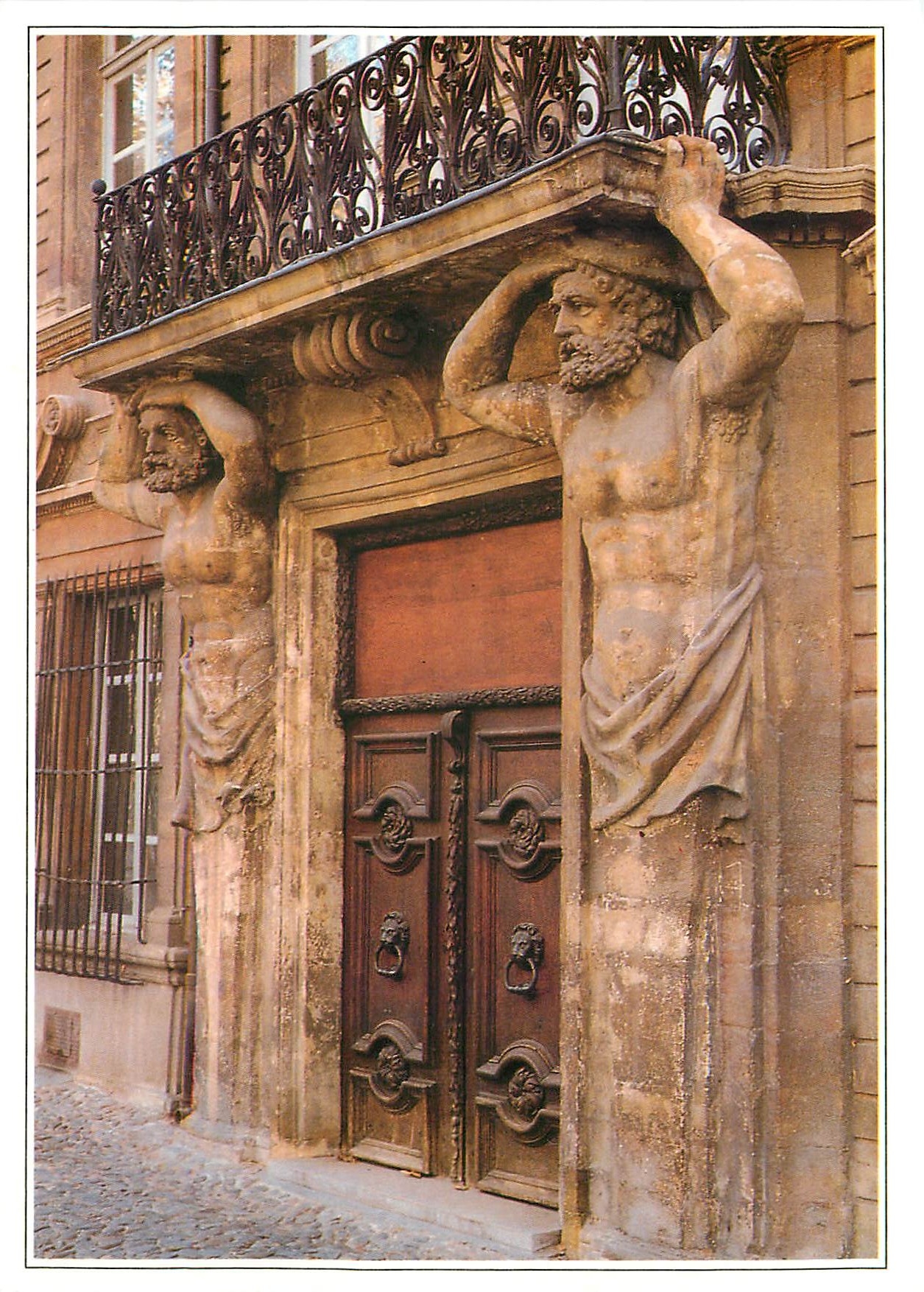 CPM Aix en Provence L'Hotel d'Espagnet les Canatides