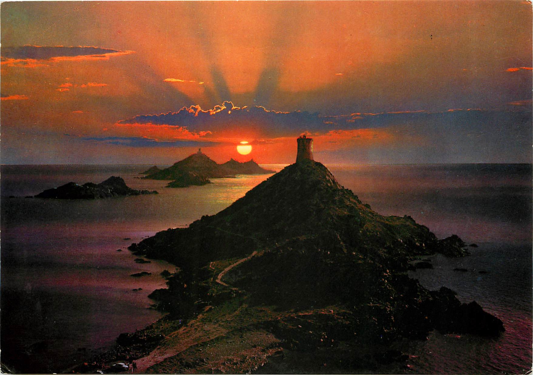 CPM La Medi Terranee Corse Ile de Beaute Coucher de soleil 