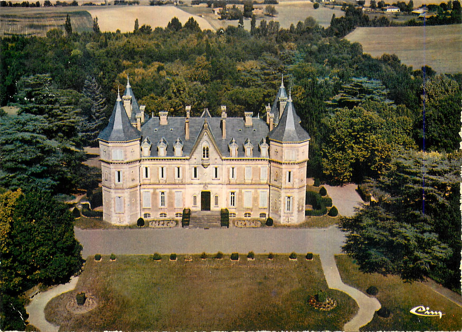 CPM Monbrun Gers Vue serienne Le Chateau