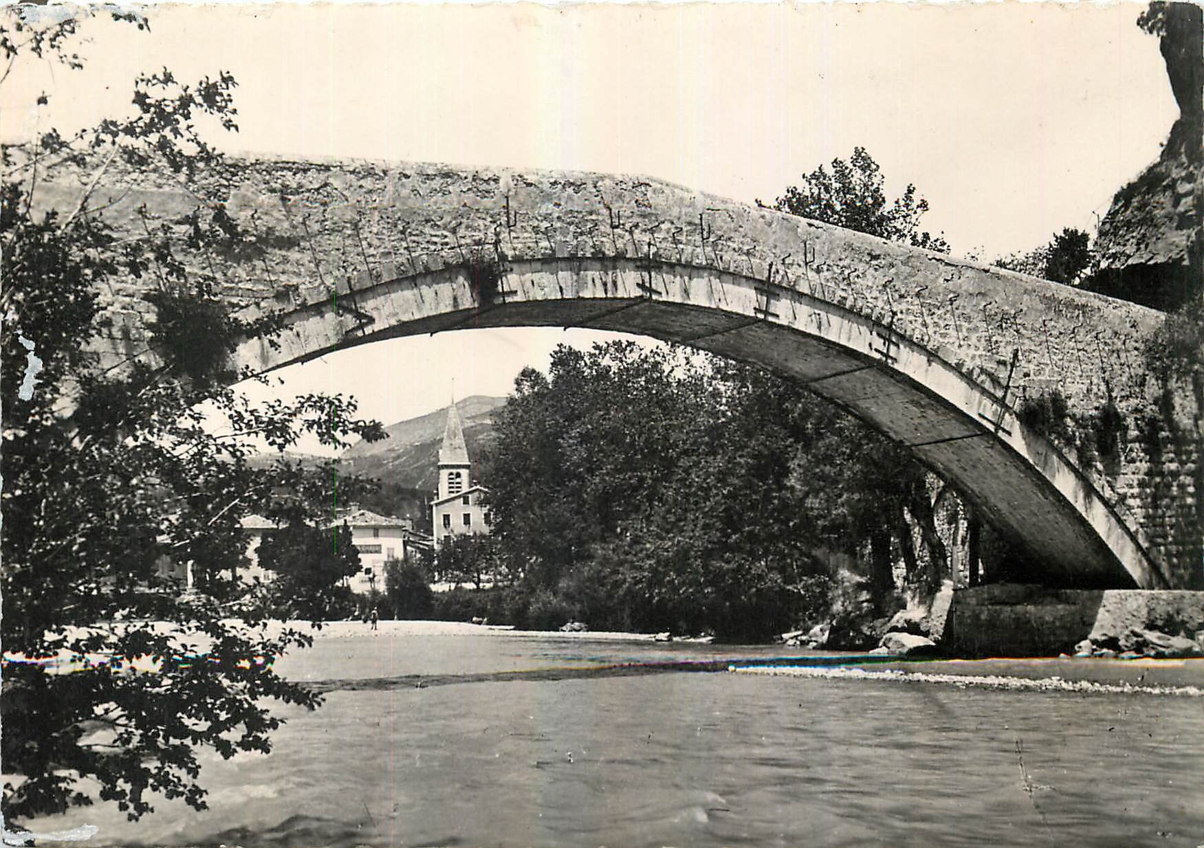 CPM Castellane B A Vieux Pont sur le Verdon