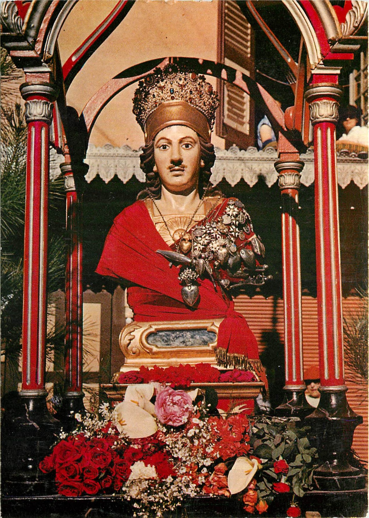 CPM Saint Tropez Var Bravade du 17 Mai Buste de saint Tropez