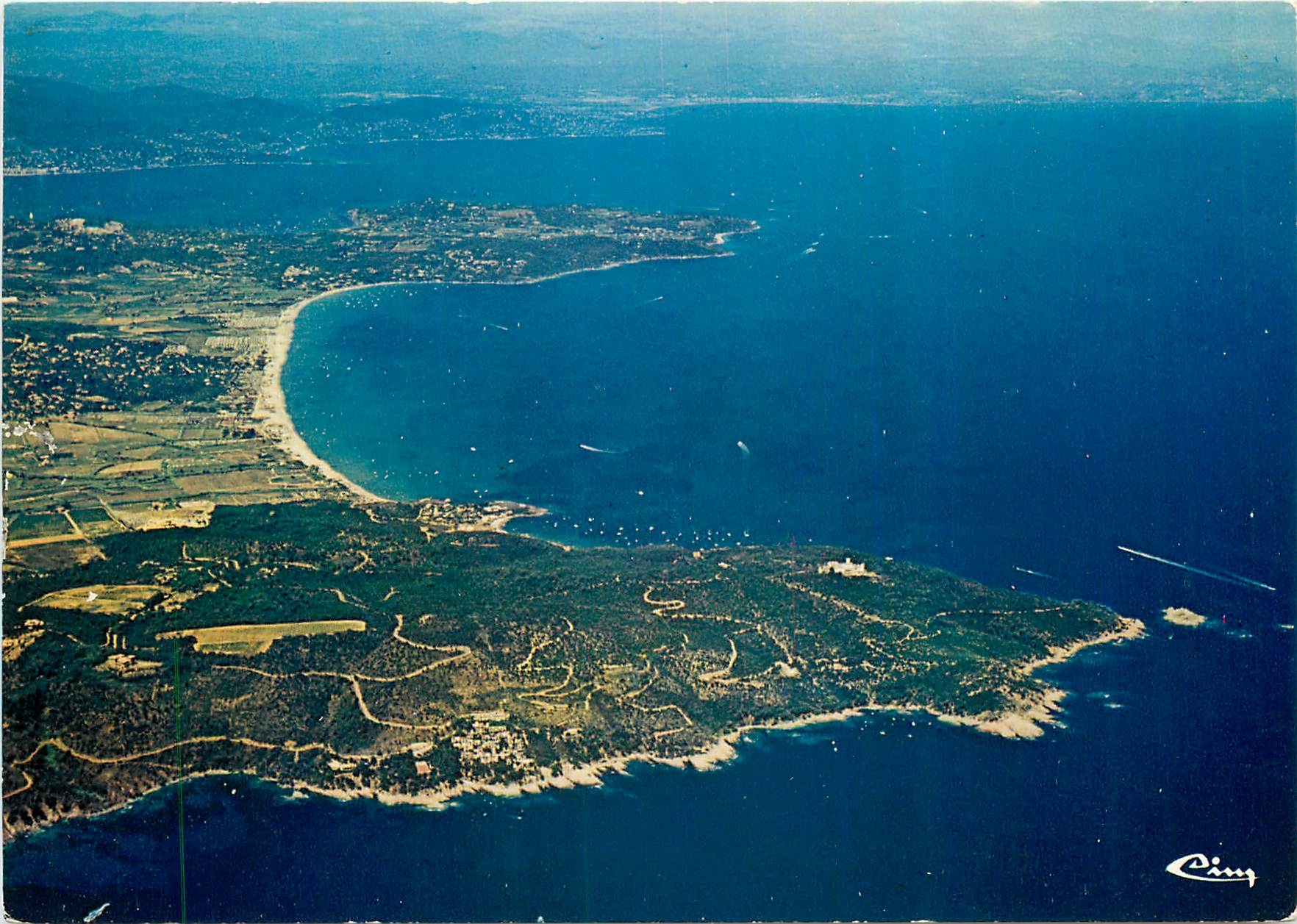 CPM Saint Tropez Var Baie de Pampelonne Vue aerienne
