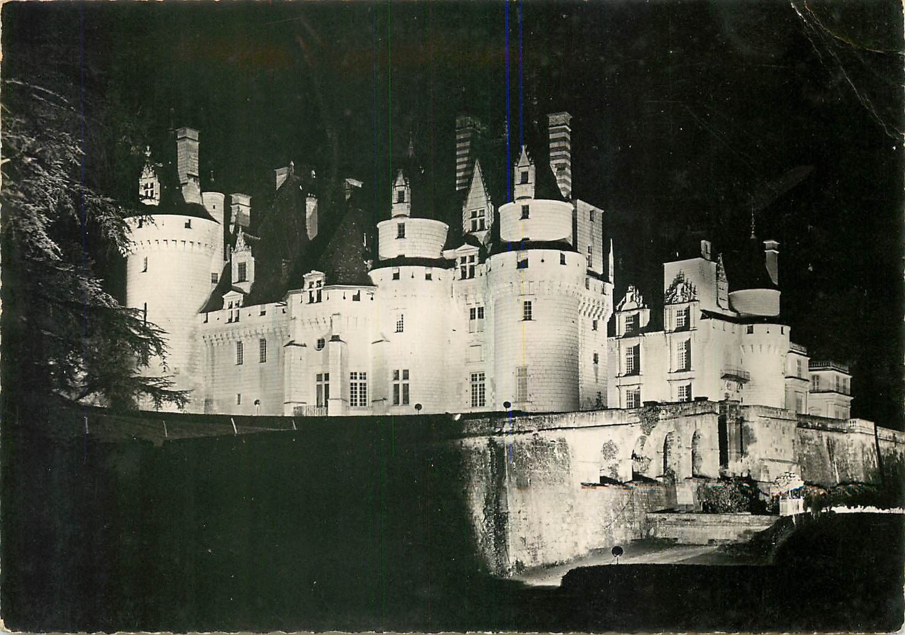 CPM En Touraine Rigny Usse Le Chateau illumine 