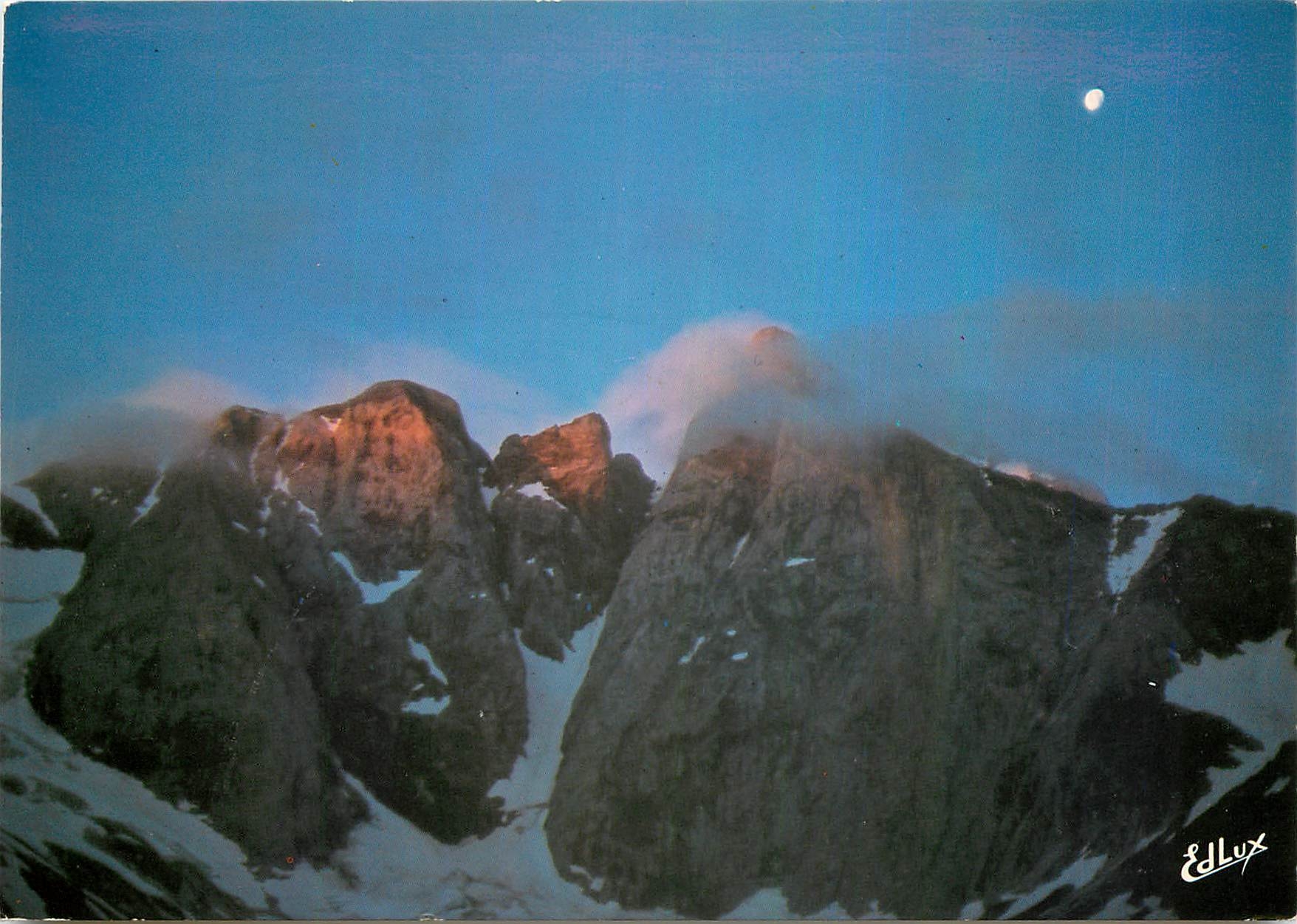 CPM Hautes Pyrenees Premieres lueurs de l'aube sur le Vignemale