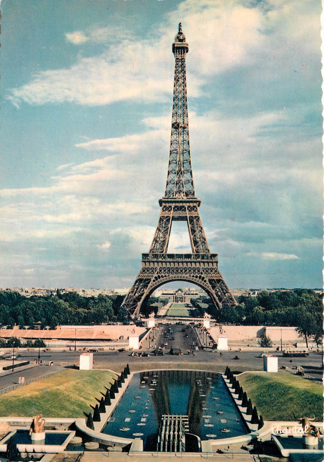 CPM Paris La Tour Eiffel 