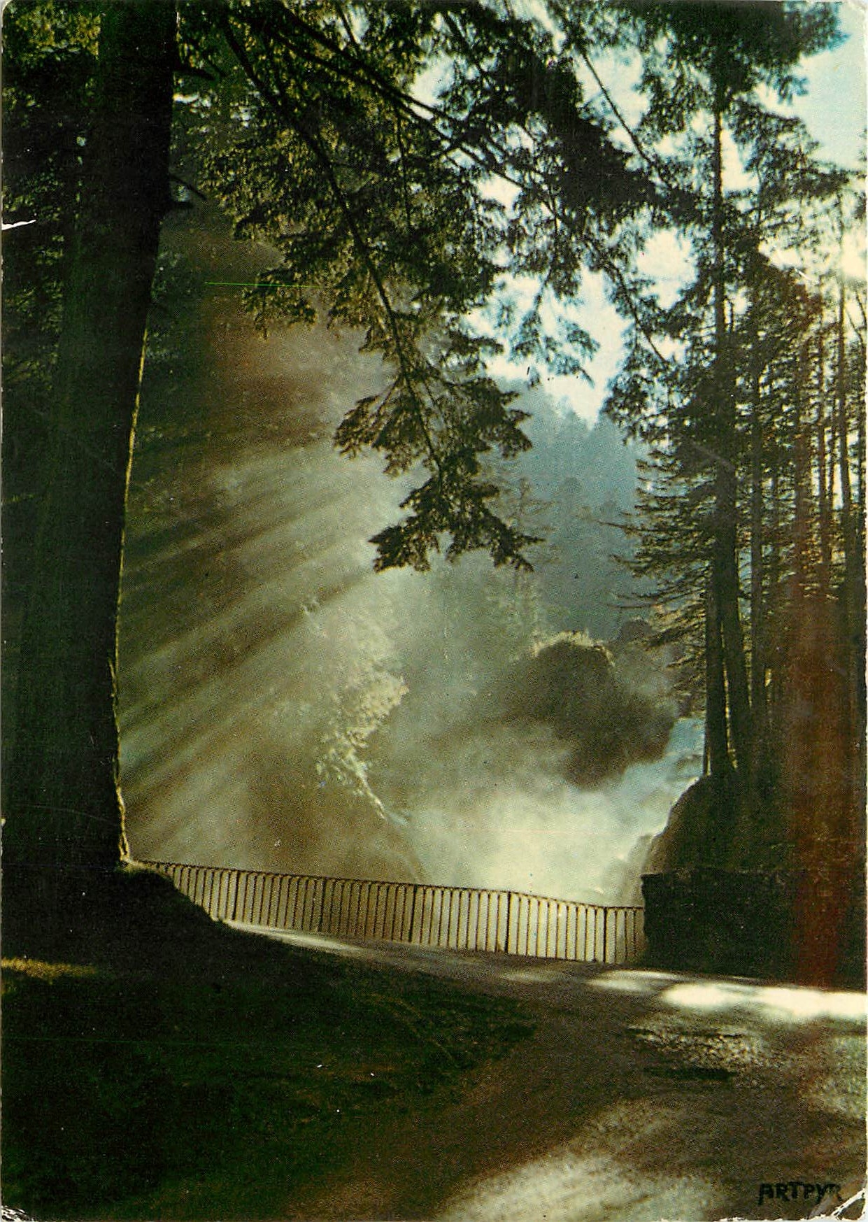 CPM Hautes Pyrenees La cascade du Cerisey Pont d'Espagne 