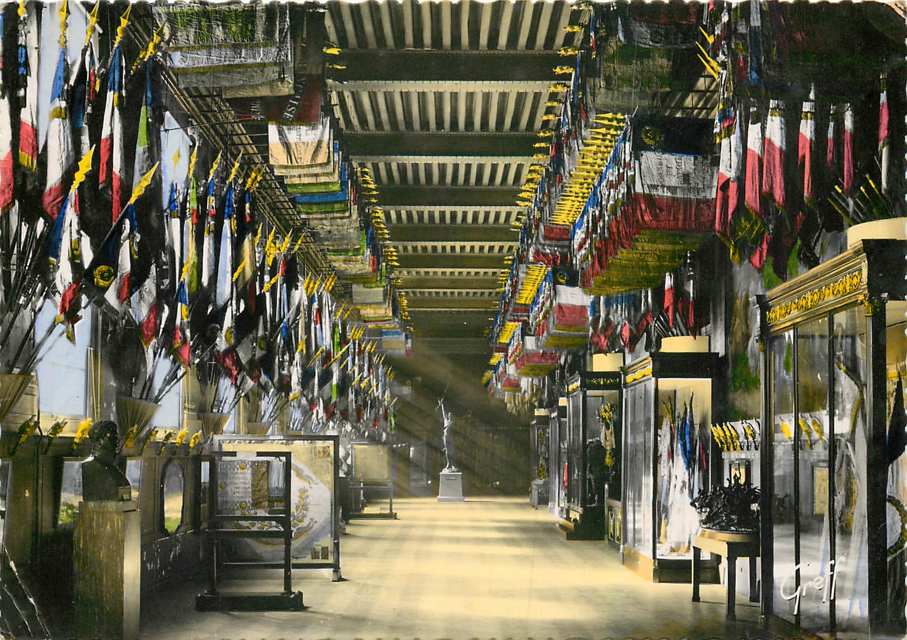 CPM Paris Musee des Invalides Salle Turenne dite des Drapeaux