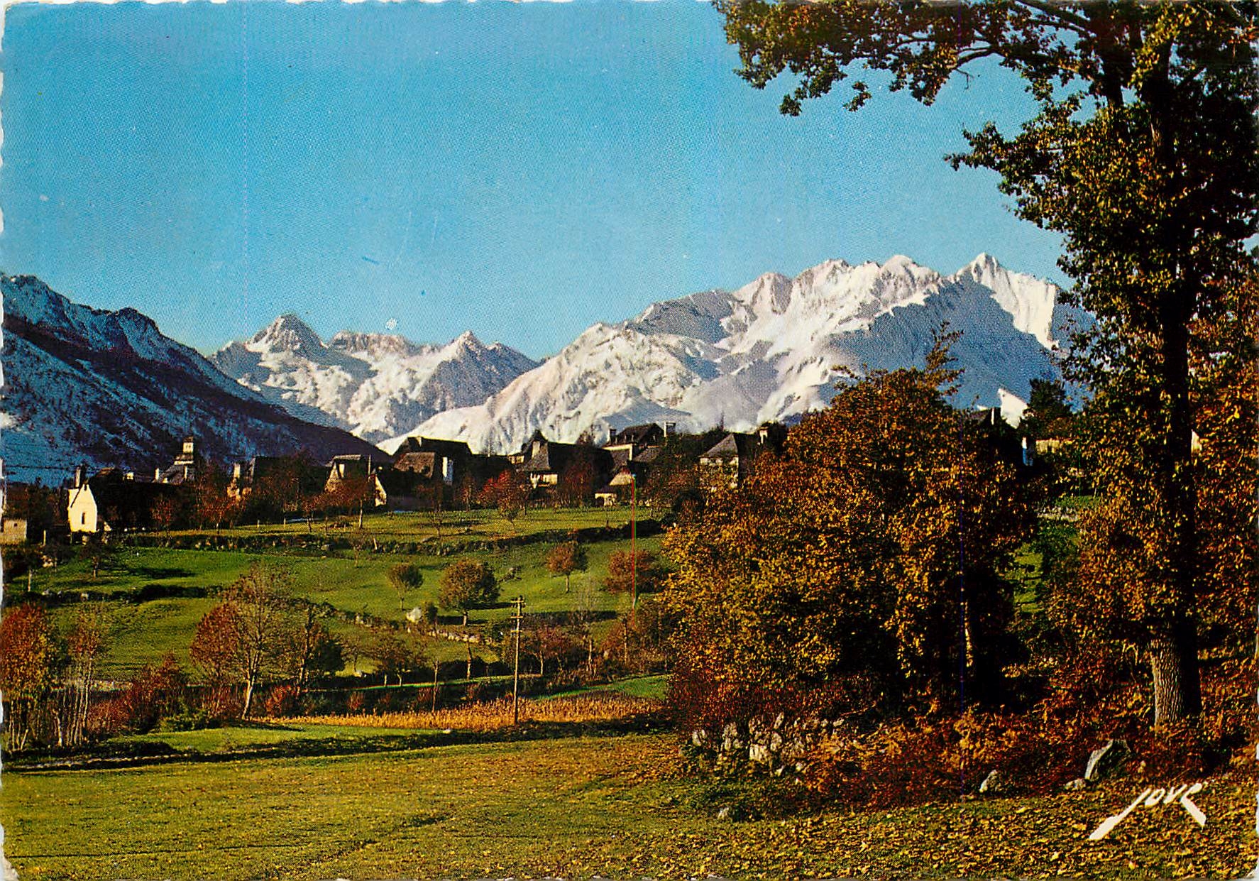 CPM D'Argeles Col d'aubisque HP Arras le Village et le Massif des Gabizo