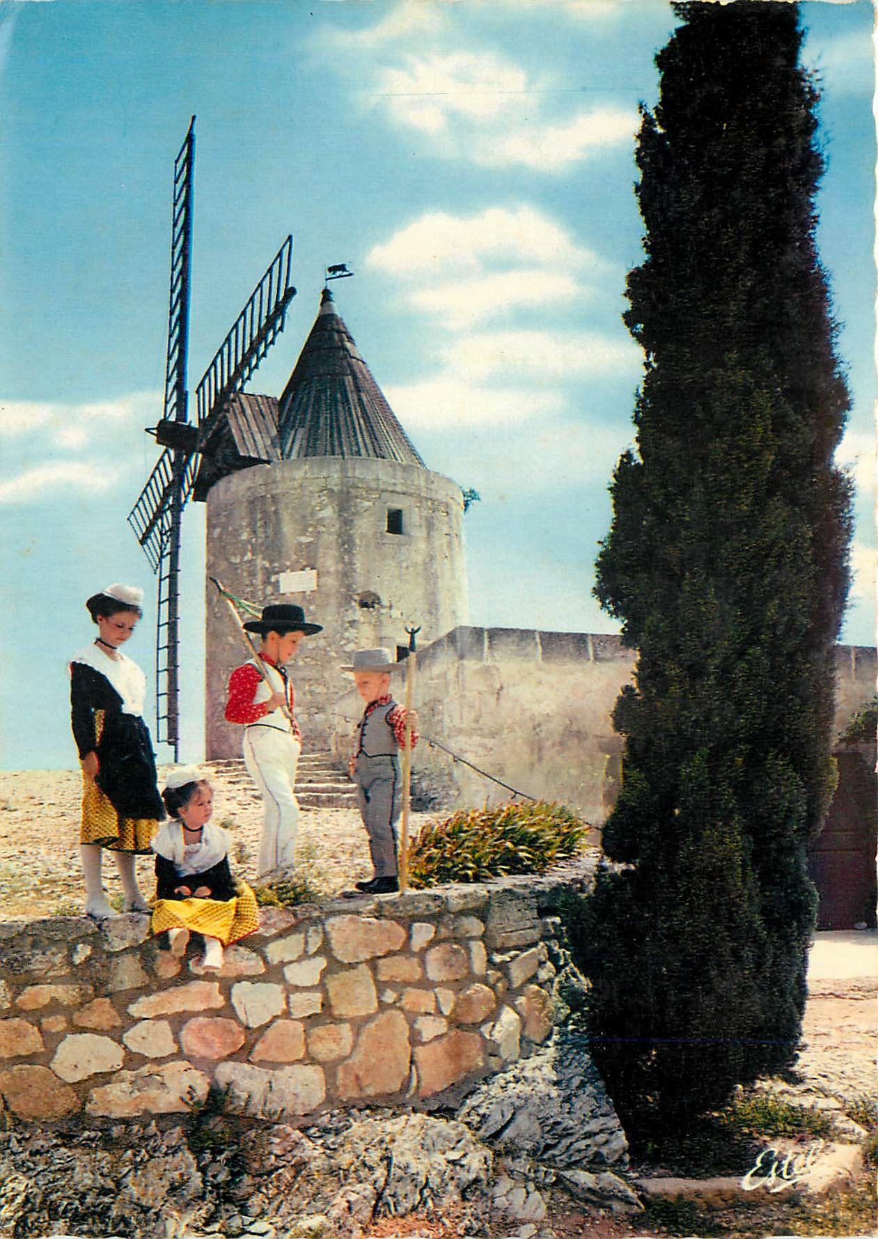 CPM En Provence Fontviellle Bouches du Rhone