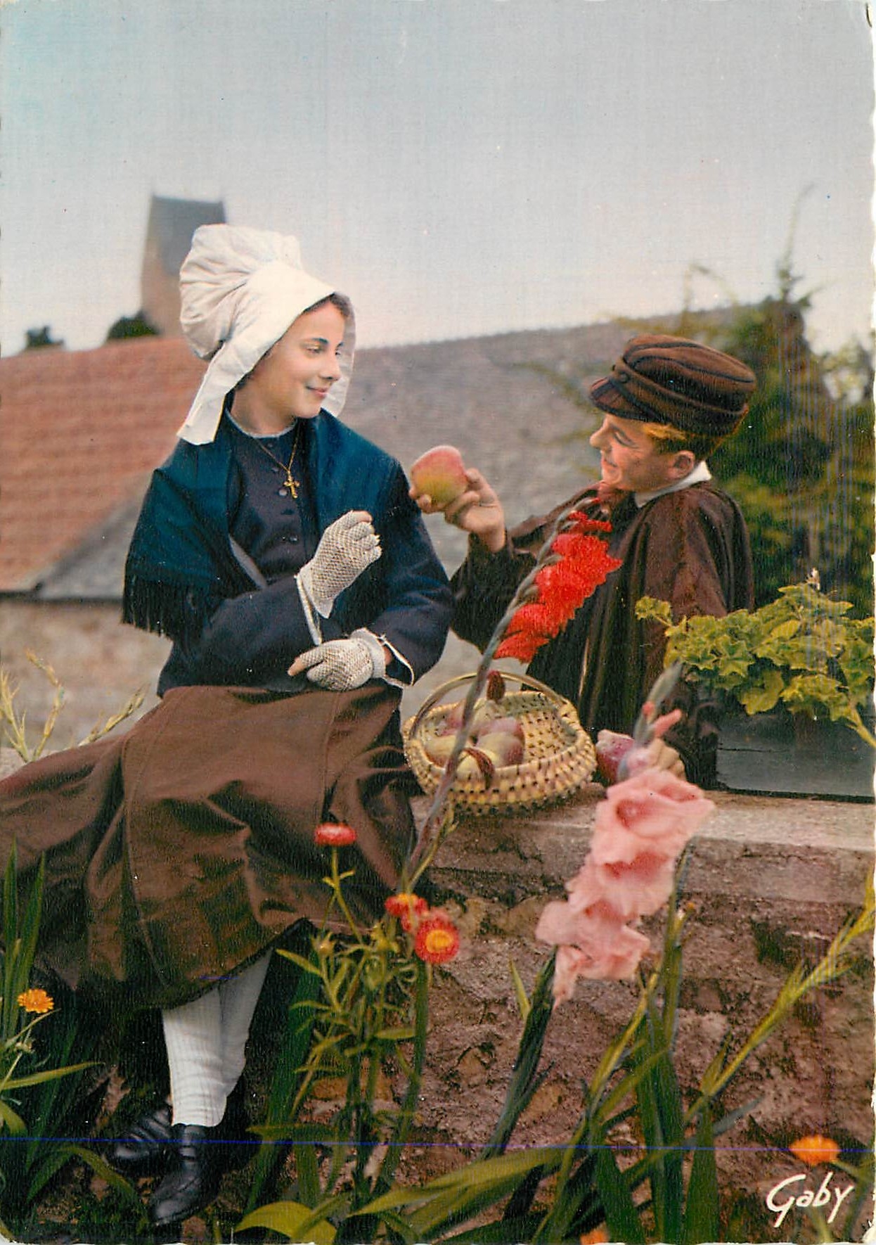 CPM La Normandie Saint Jacques de Nehou Manche Folklore