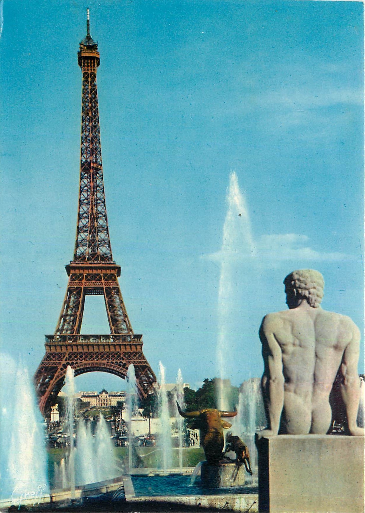 CPM Paris La Tour Eiffel